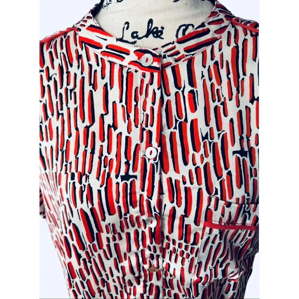 Umgee USA Shirt Women’s Large Red Black Abstract Button Up Tie Front K6122 NWT